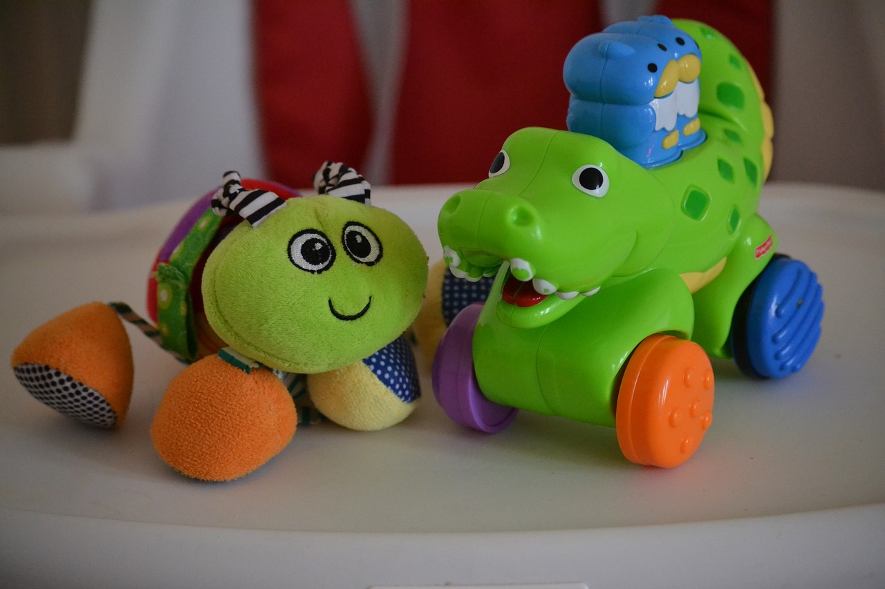 Kreatywne zabawki dla ⁤niemowląt: ‌Rozwijanie myślenia i‌ wyobraźni